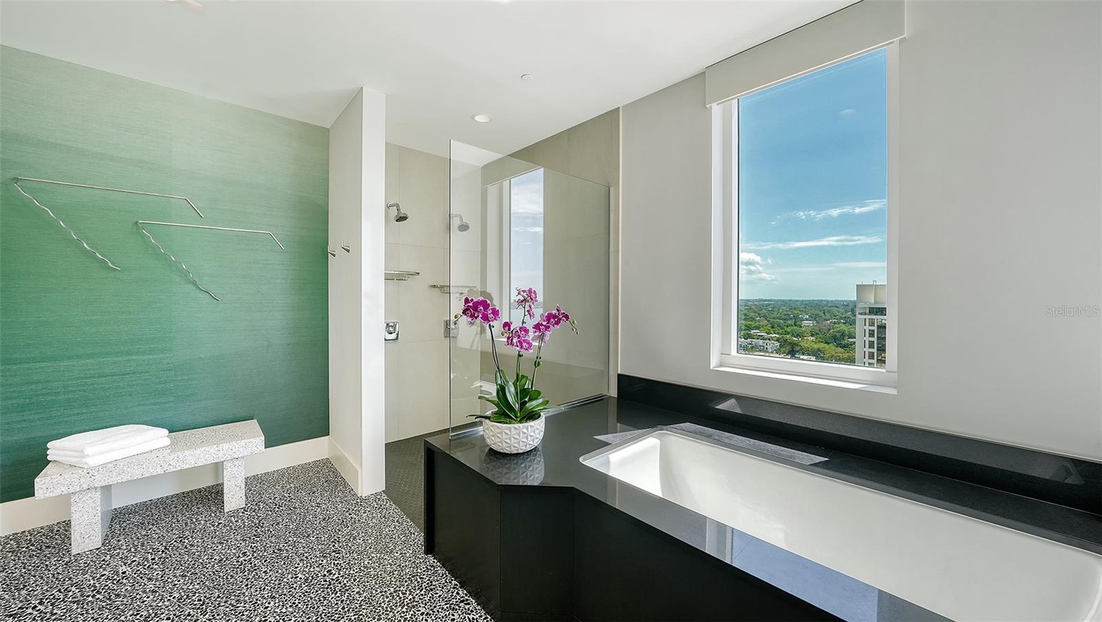 624 PALM CONDOMINIUM - Residential