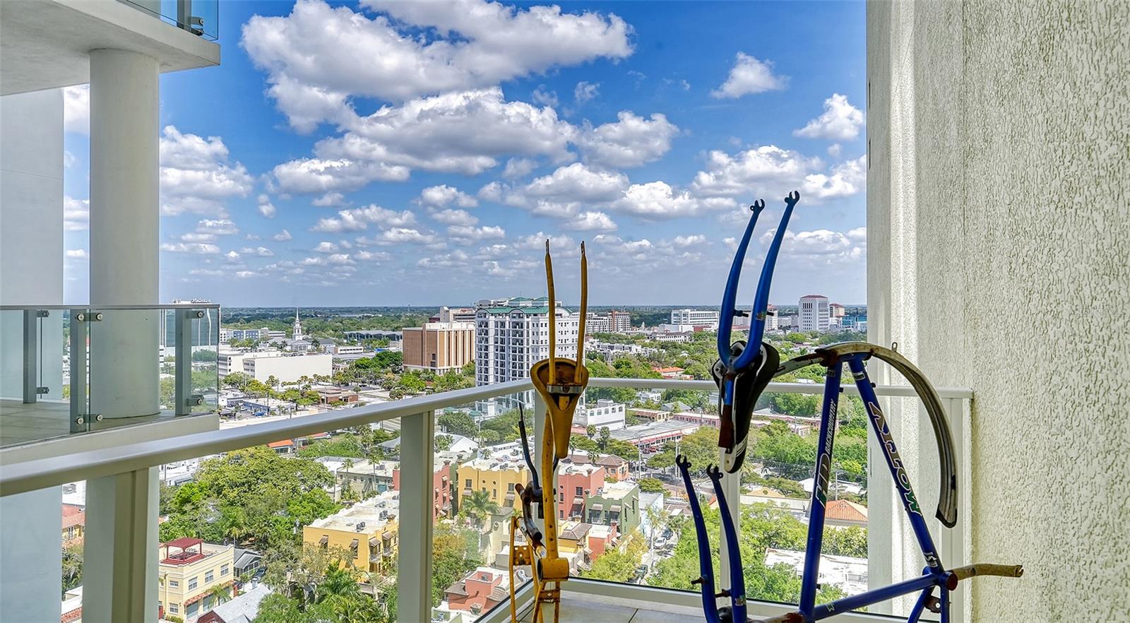 624 PALM CONDOMINIUM - Residential