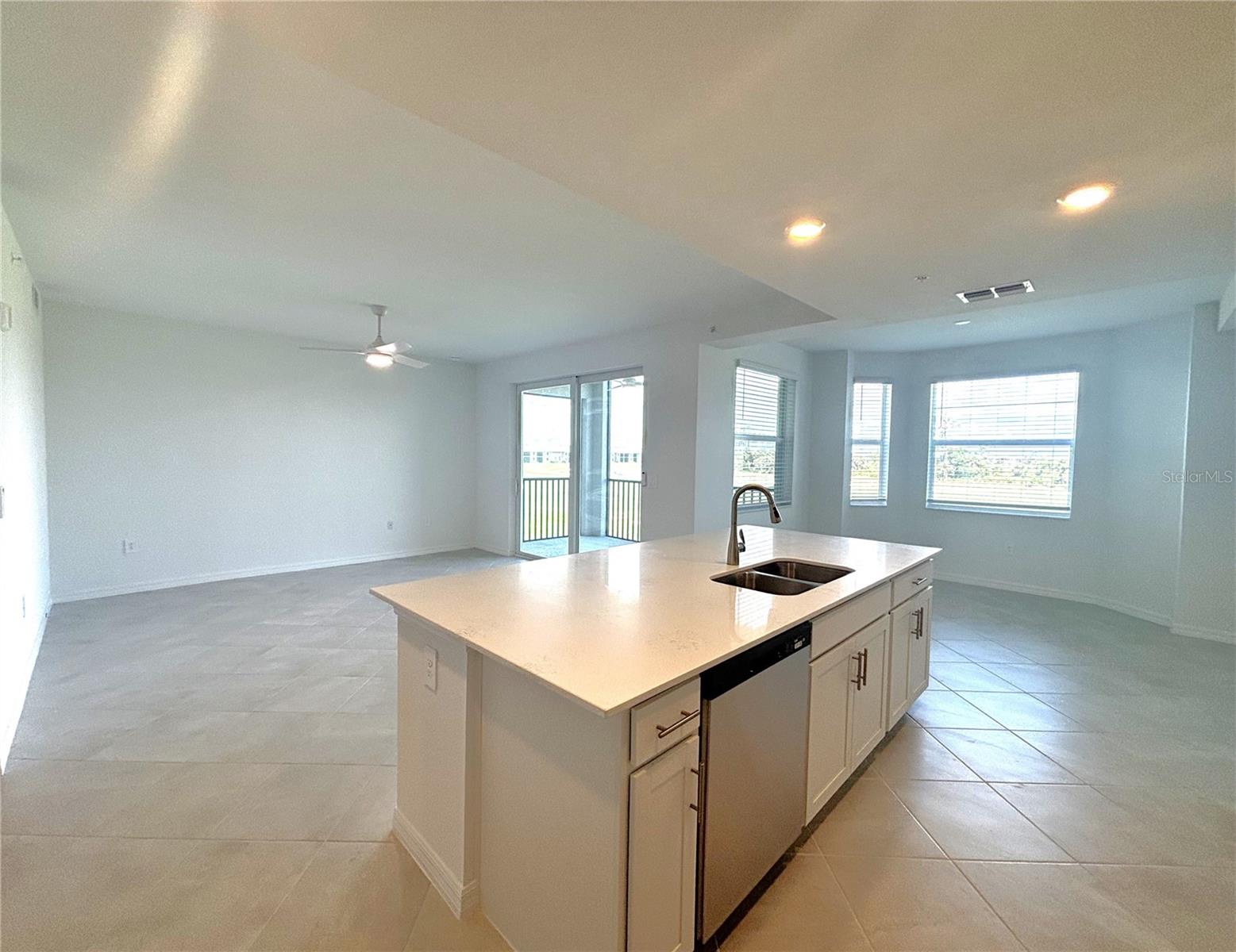 WELLEN GOLF & COUNTRY CLUB - Residential Lease
