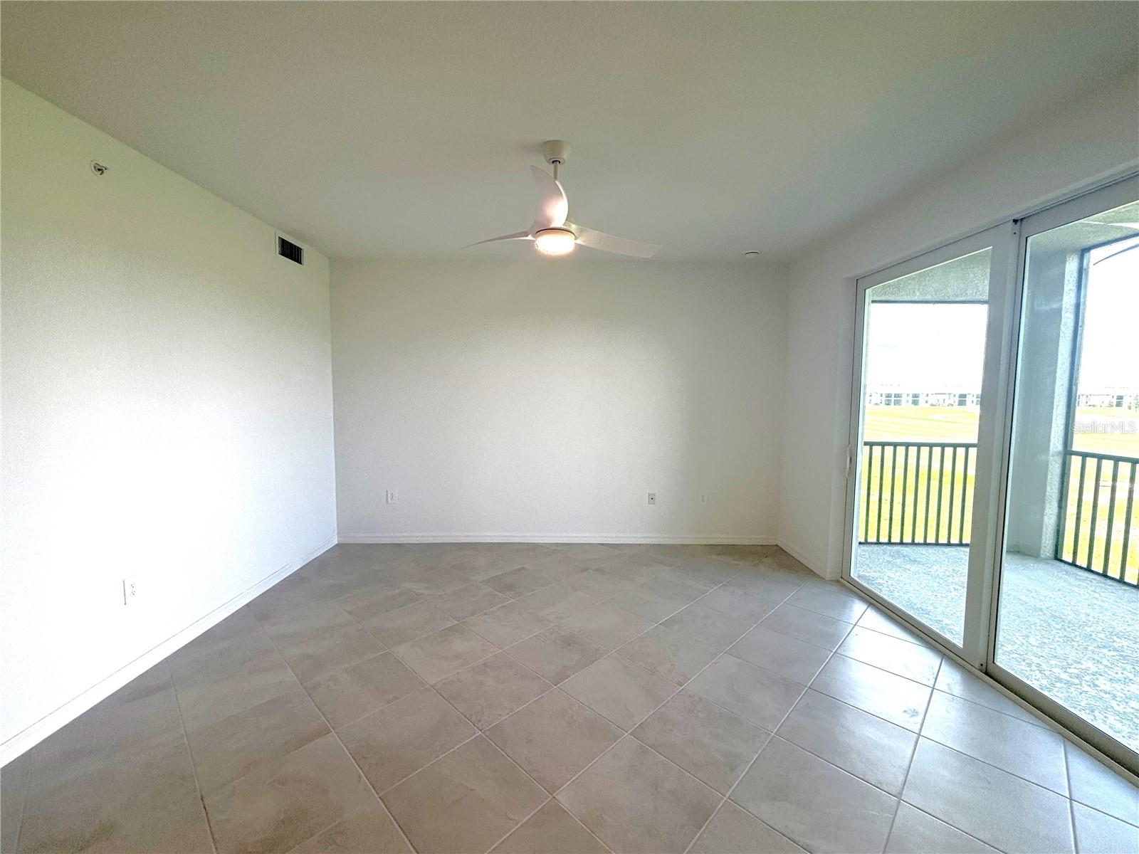 WELLEN GOLF & COUNTRY CLUB - Residential Lease