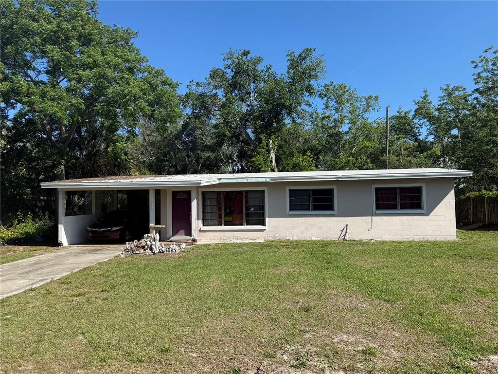 Photo of 202 Fairmont Drive, Sanford, FL 32773 (MLS # O6396412)