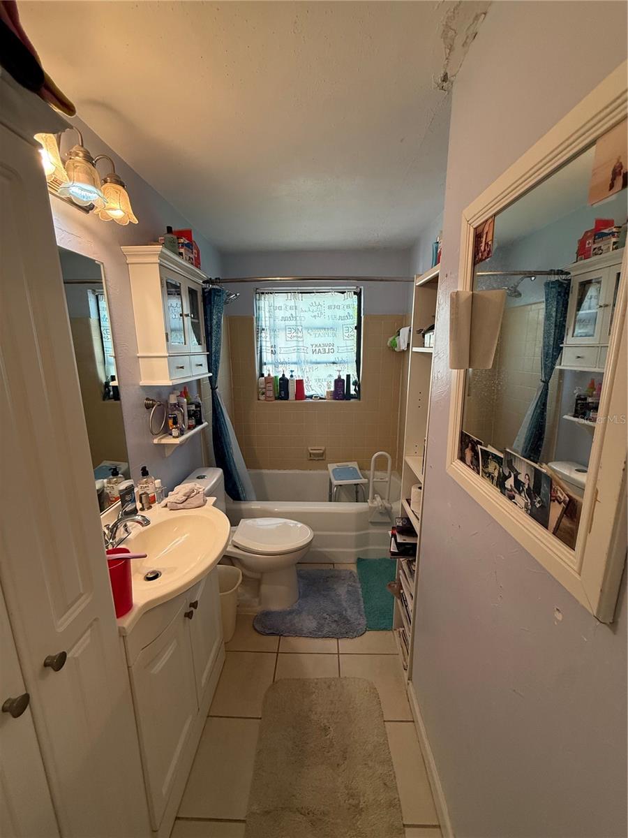 SUNLAND ESTATES - Residential