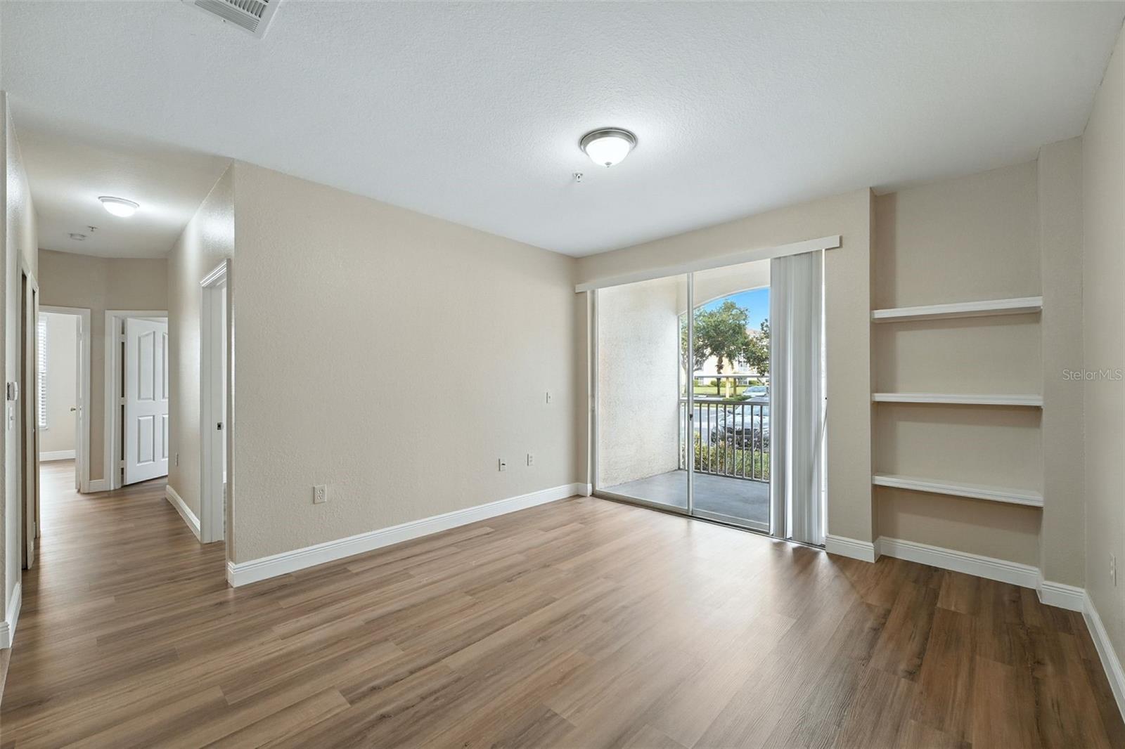 VISCONTI WEST CONDOMINIUM - Residential