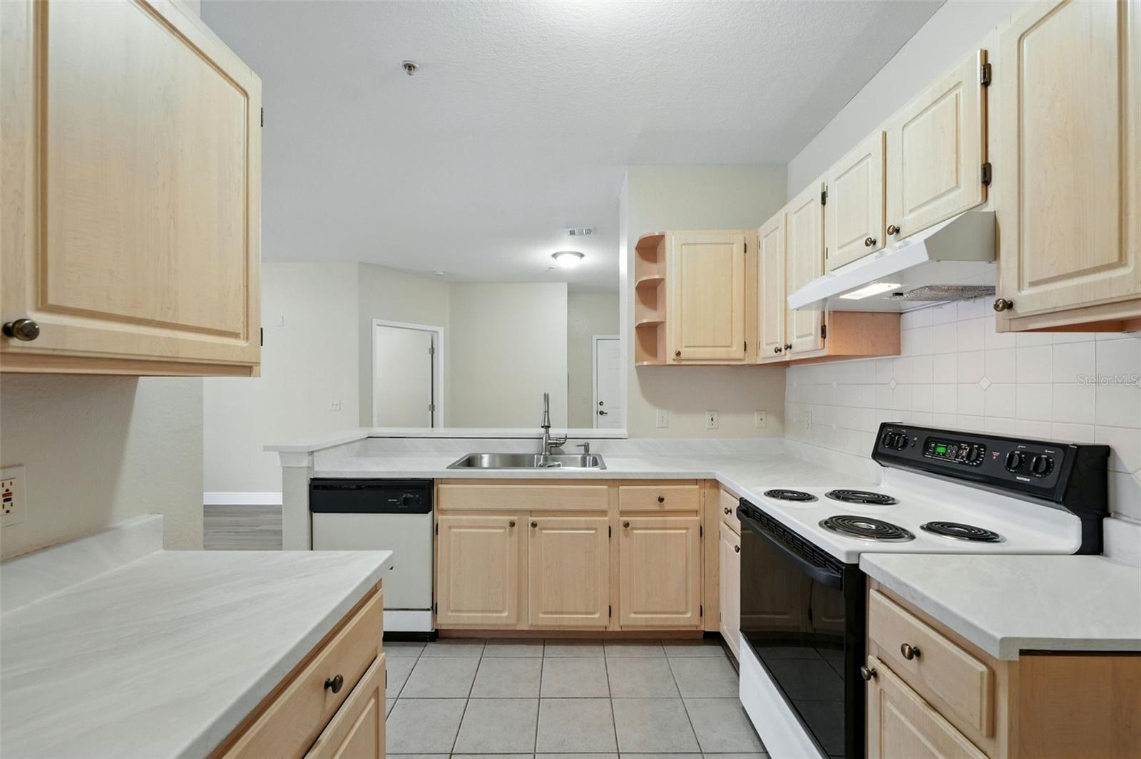 VISCONTI WEST CONDOMINIUM - Residential