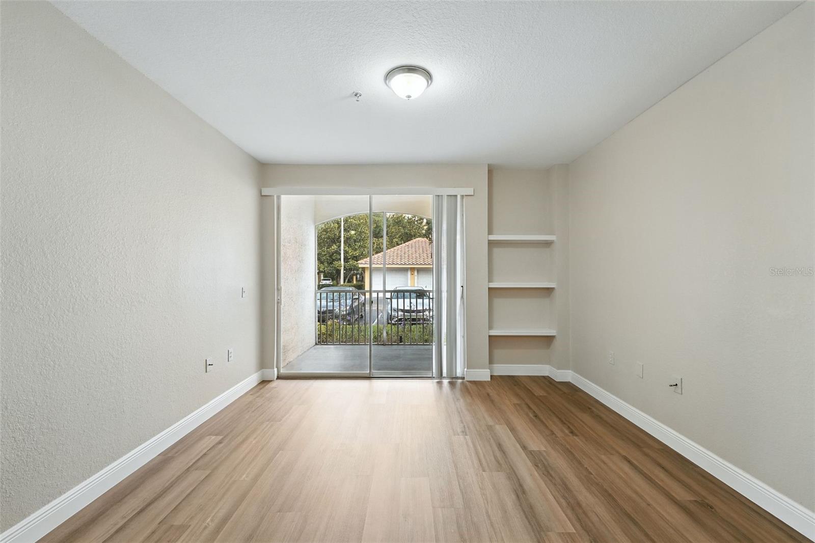 VISCONTI WEST CONDOMINIUM - Residential