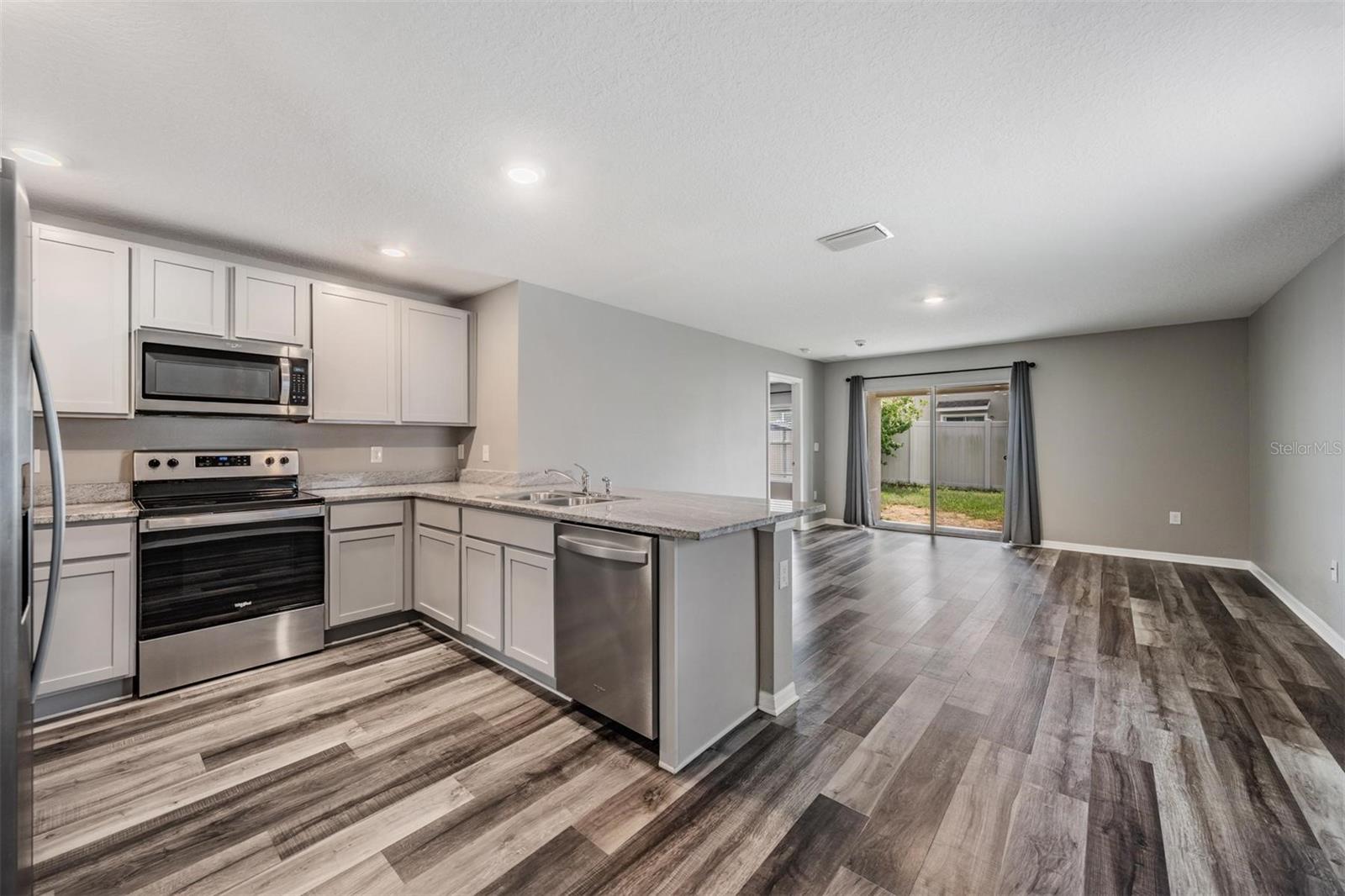 ZEPHYR LAKES SUB - Residential