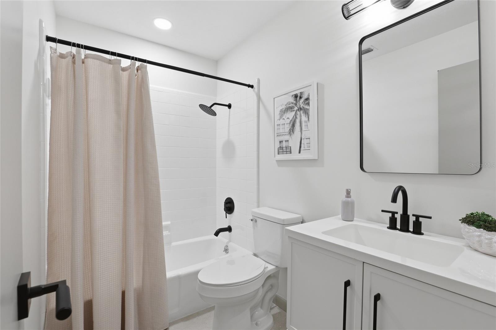 NORTHWOOD OAKS - Residential