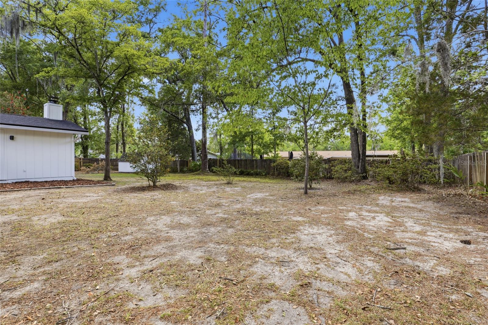 NORTHWOOD OAKS - Residential