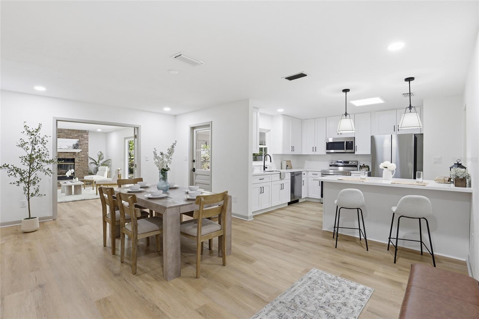 NORTHWOOD OAKS - Residential