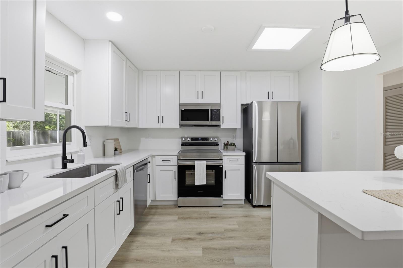 NORTHWOOD OAKS - Residential