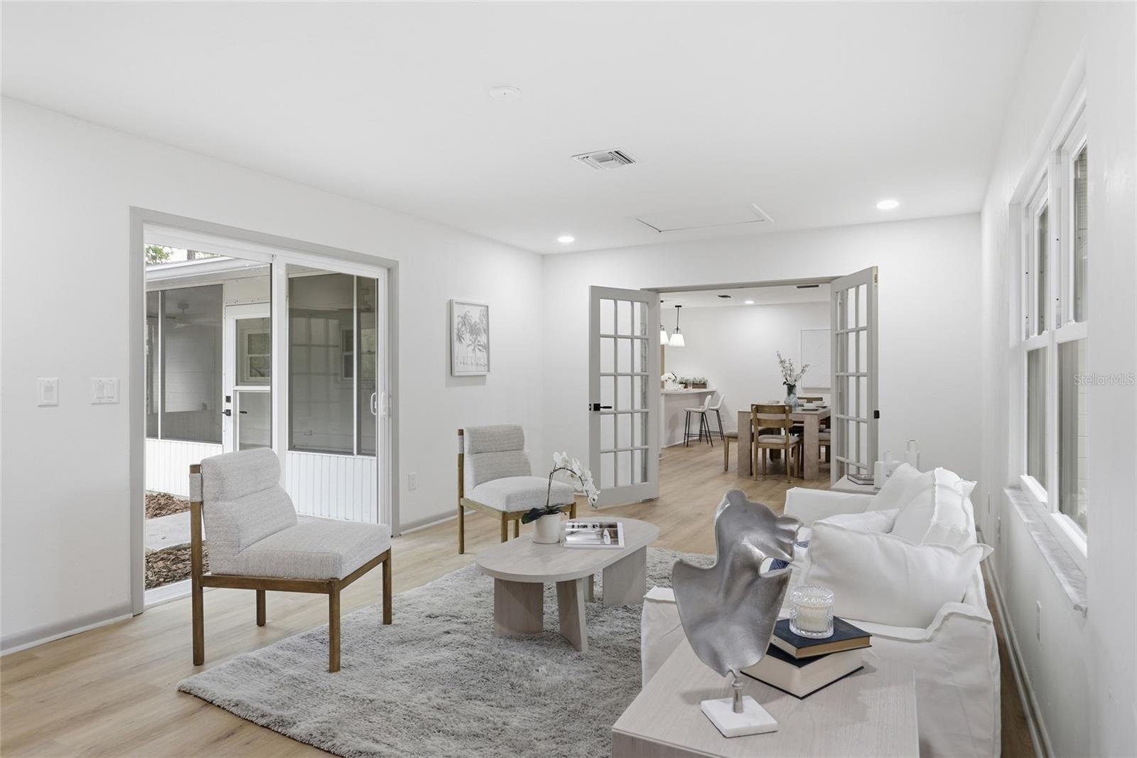 NORTHWOOD OAKS - Residential