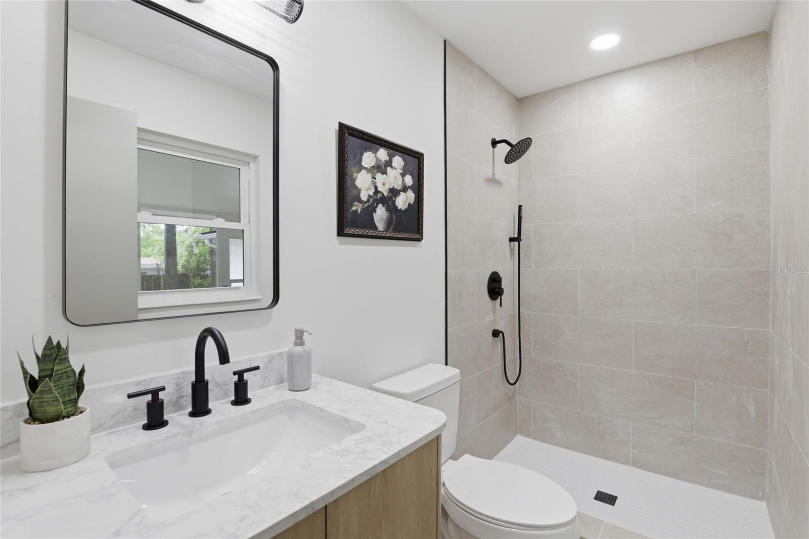 NORTHWOOD OAKS - Residential