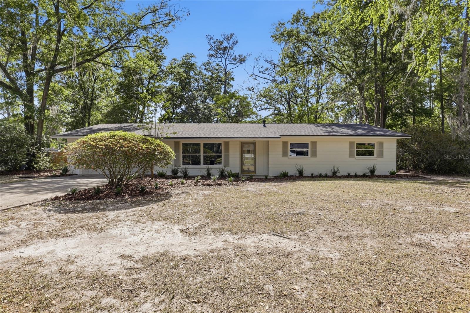 NORTHWOOD OAKS - Residential