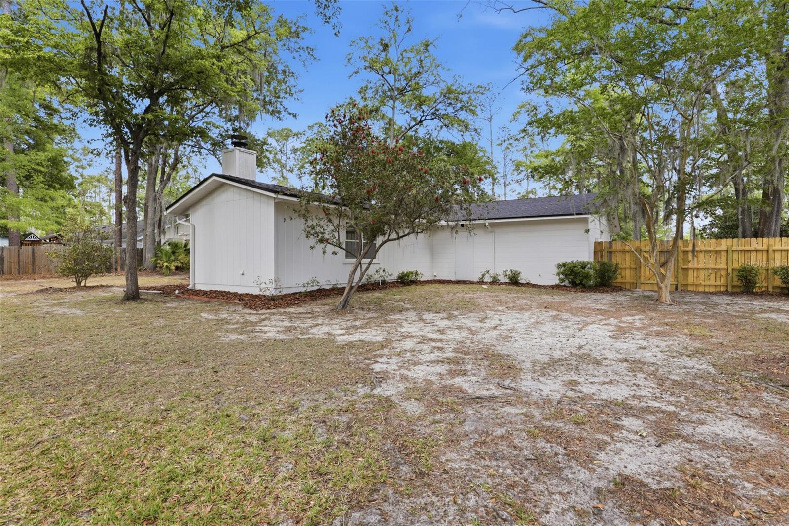 NORTHWOOD OAKS - Residential