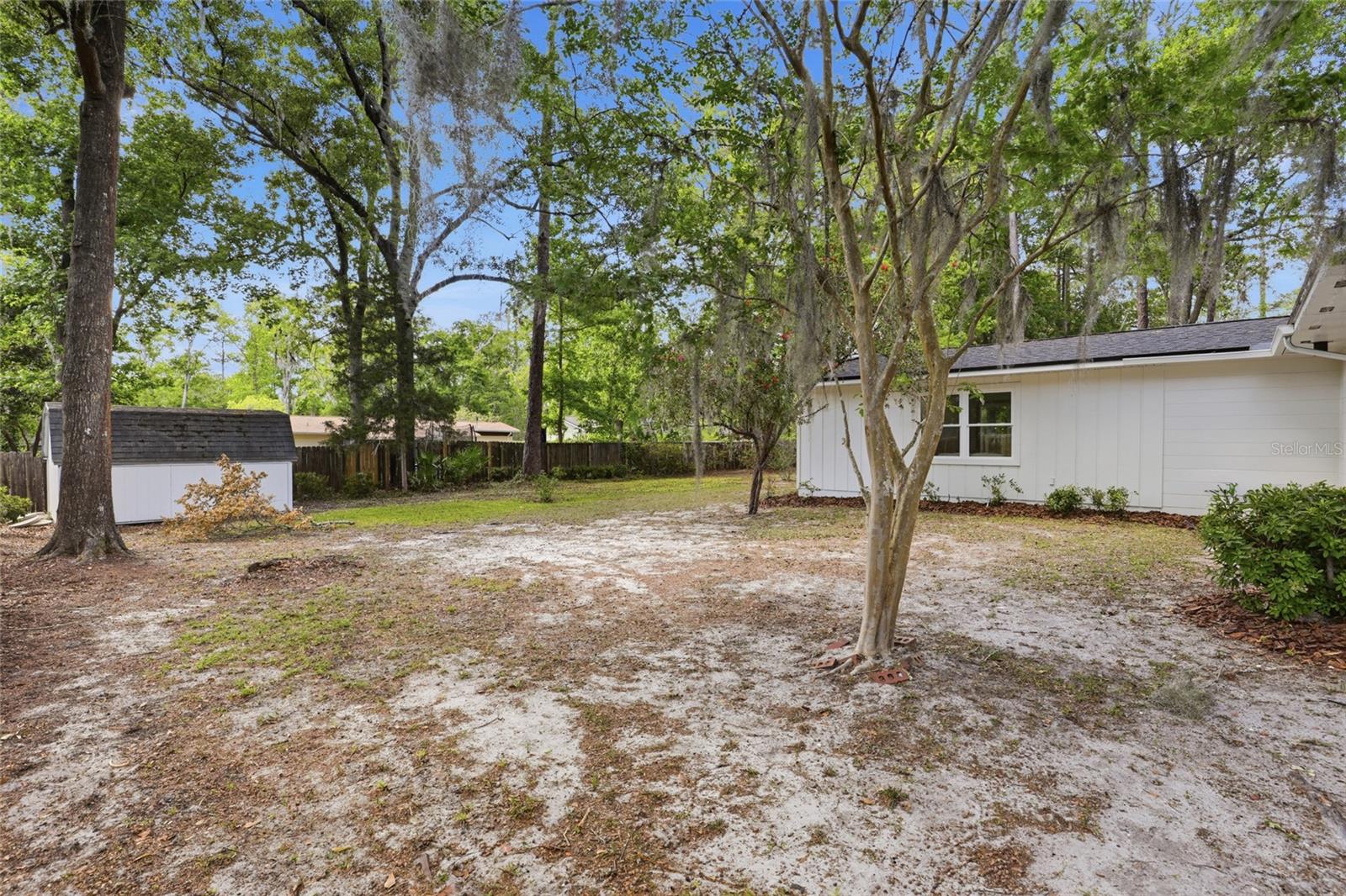 NORTHWOOD OAKS - Residential