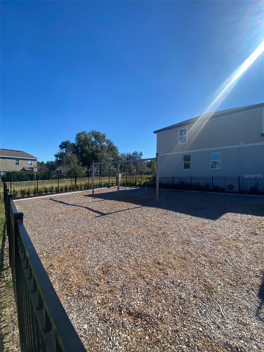 PRAIRIE MEADOWS - Residential Lease