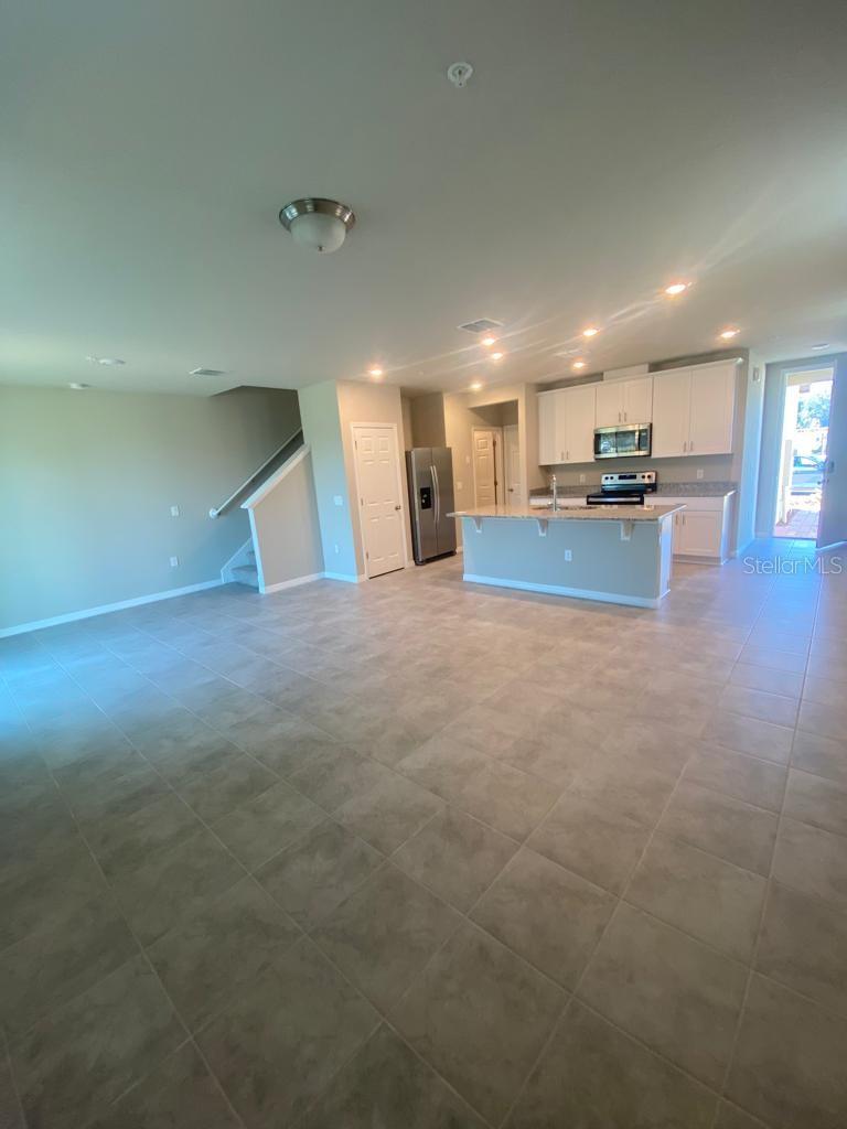 PRAIRIE MEADOWS - Residential Lease