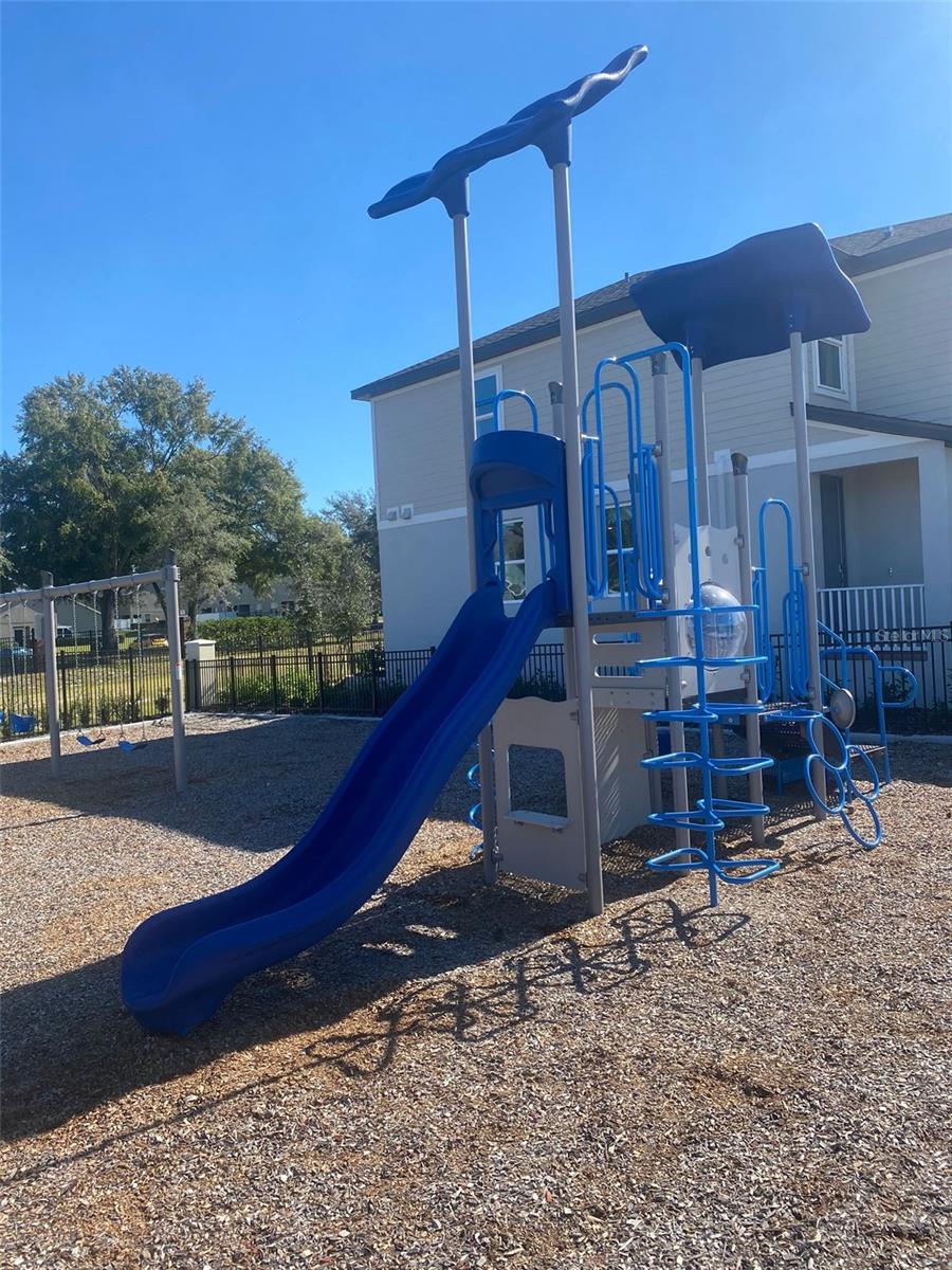 PRAIRIE MEADOWS - Residential Lease