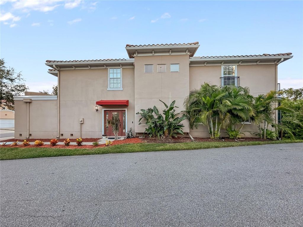 Photo of 254 Valencia Circle, St Petersburg, FL 33716 (MLS # O6354467)
