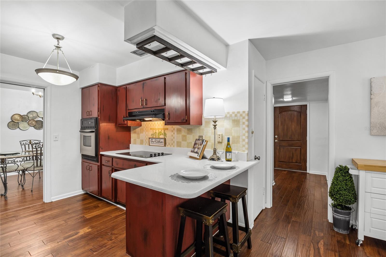 FAIRWAY ESTATES 9TH ADD - Residential