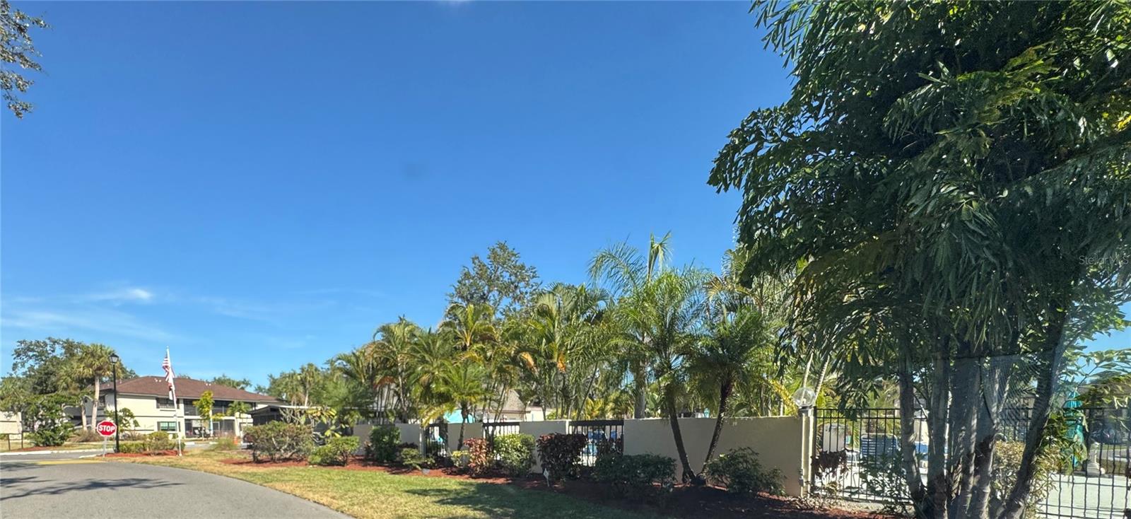 OAKS 04 - Residential