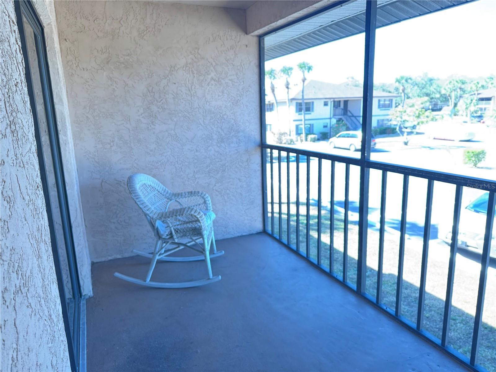 OAKS 04 - Residential