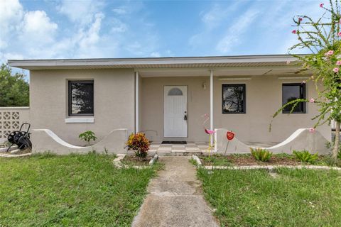 A home in PORT CHARLOTTE