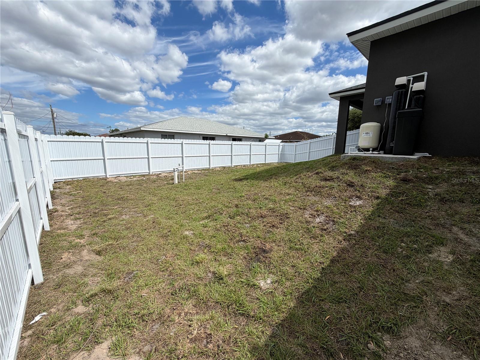 LEHIGH ESTATES - Residential Lease