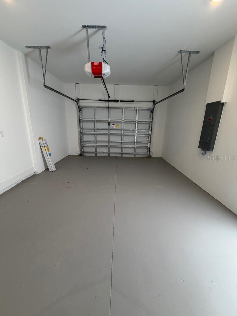 LEHIGH ESTATES - Residential Lease