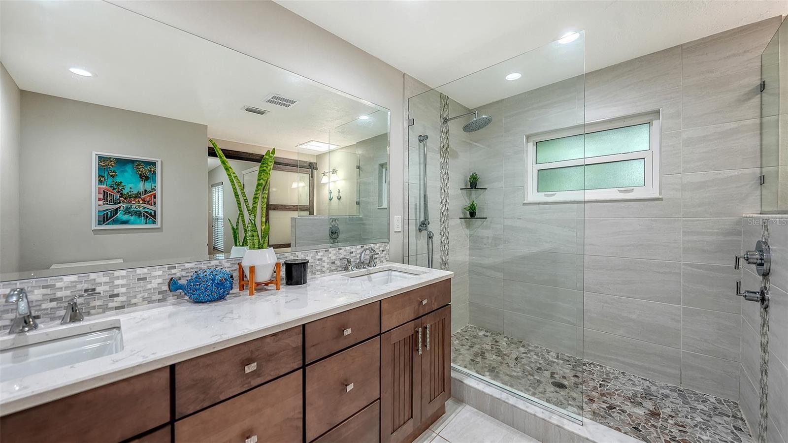 SIESTA COVE SUB - Residential