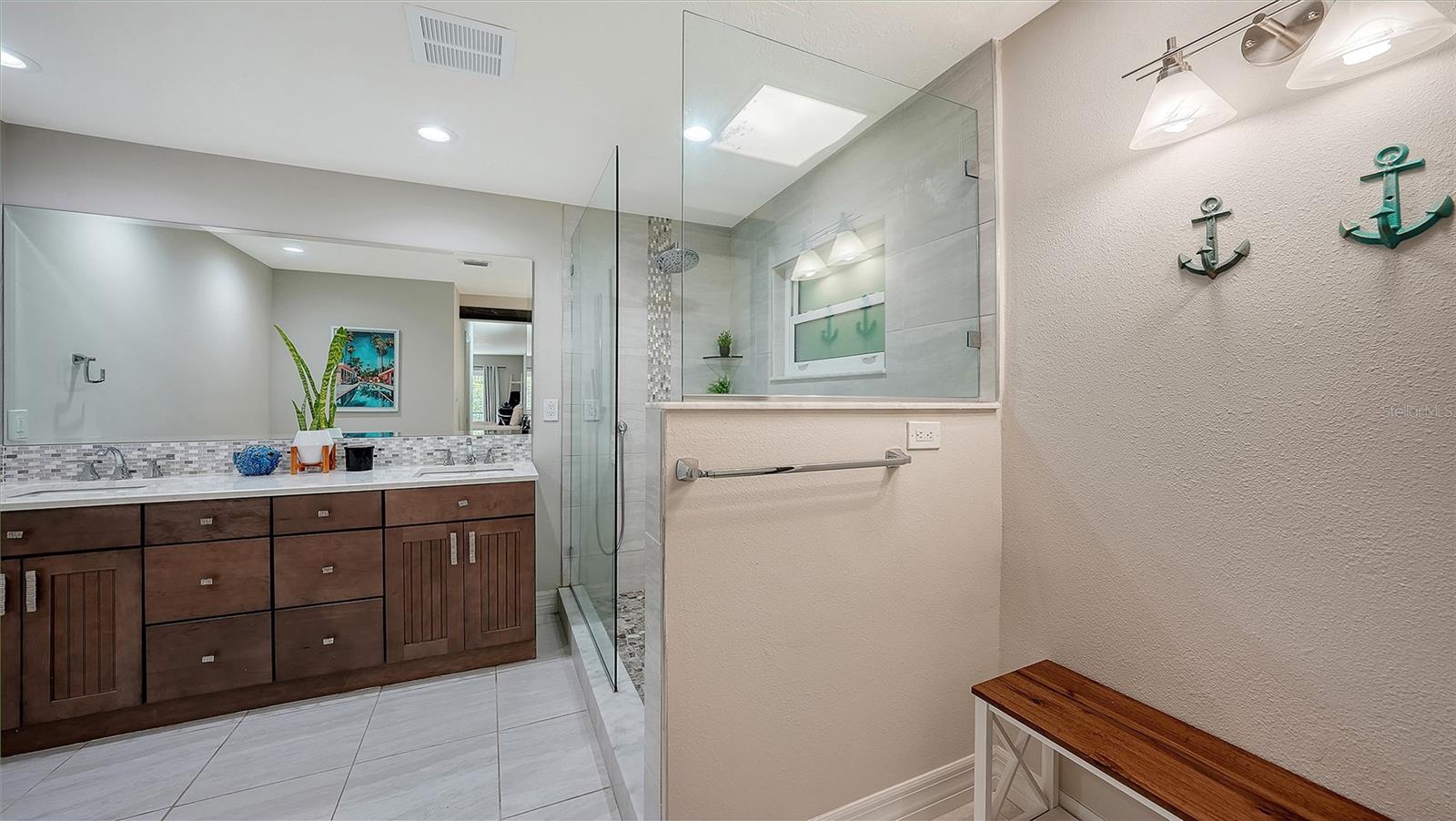 SIESTA COVE SUB - Residential