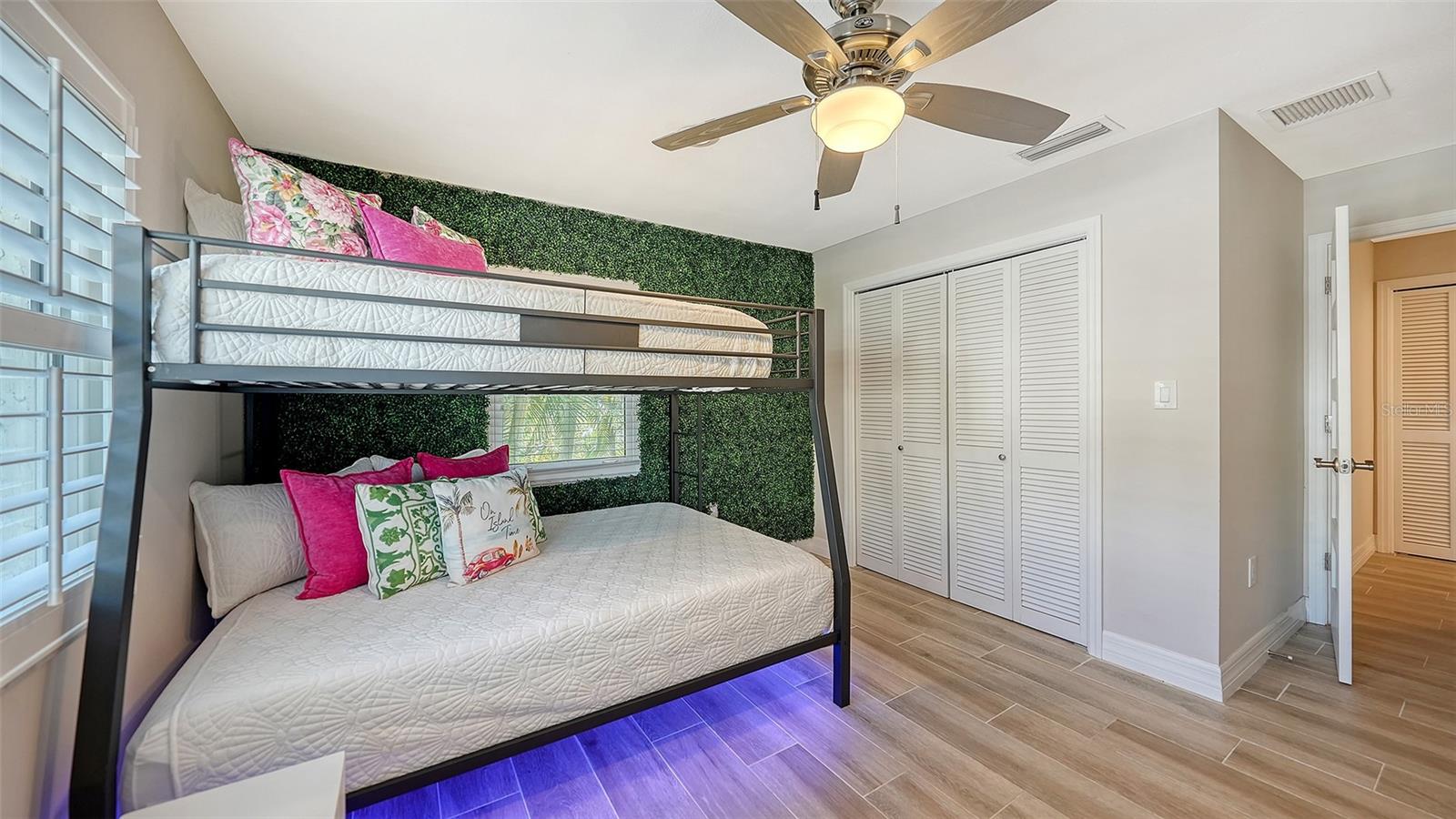 SIESTA COVE SUB - Residential