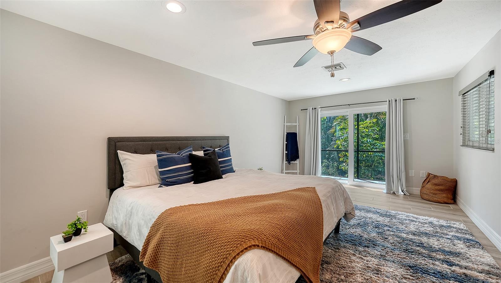 SIESTA COVE SUB - Residential