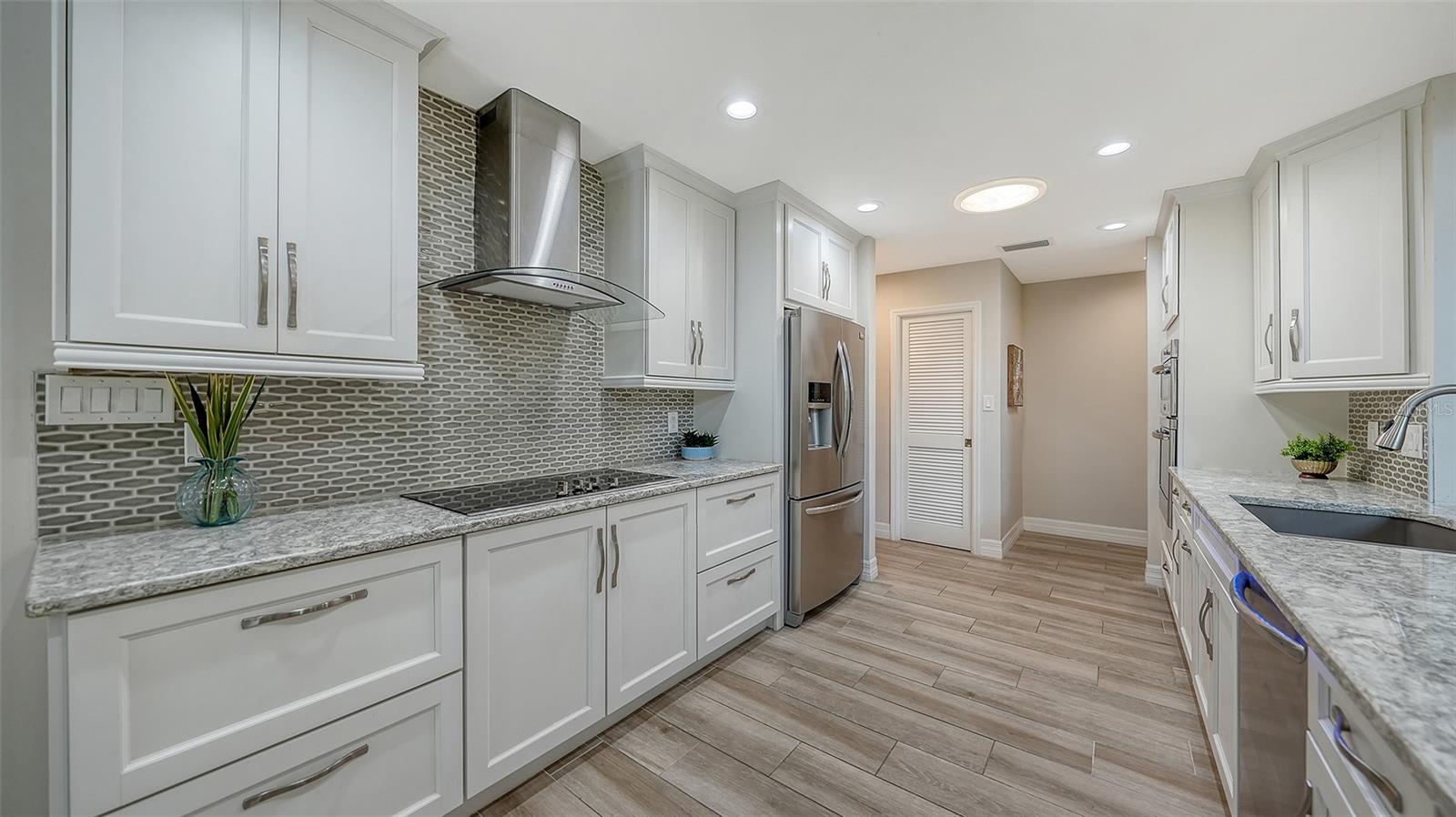 SIESTA COVE SUB - Residential