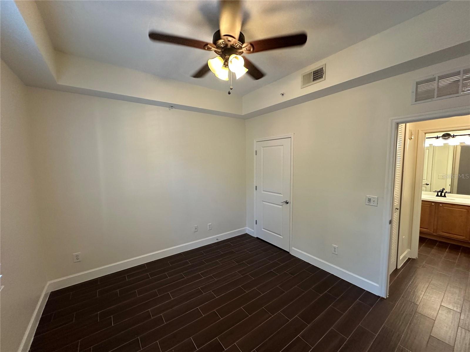 ARTISAN CLUB CONDO PH 2 - Residential Lease