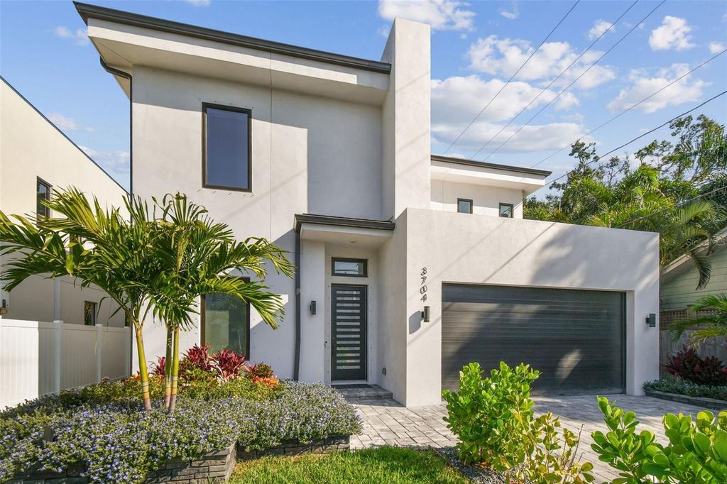 Photo of 3704 S Lynwood Ave, Tampa, FL 33629 (MLS # TB8460213)