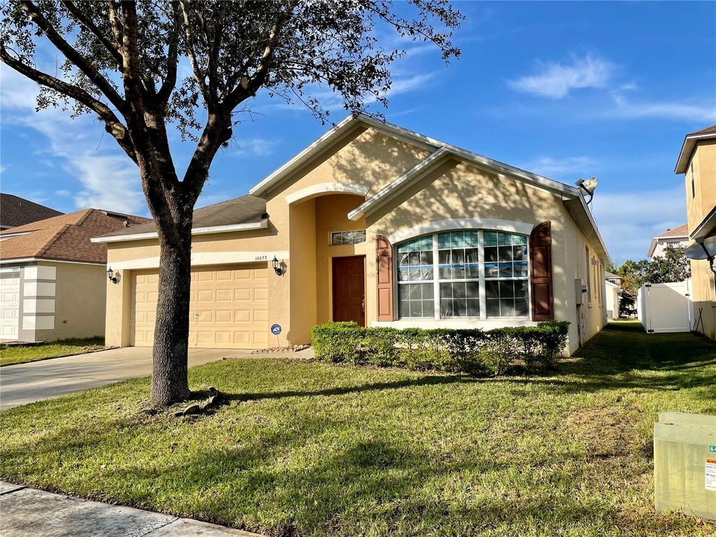 Photo of 10073 Savannah Bluff Lane, Orlando, FL 32829 (MLS # O6376836)