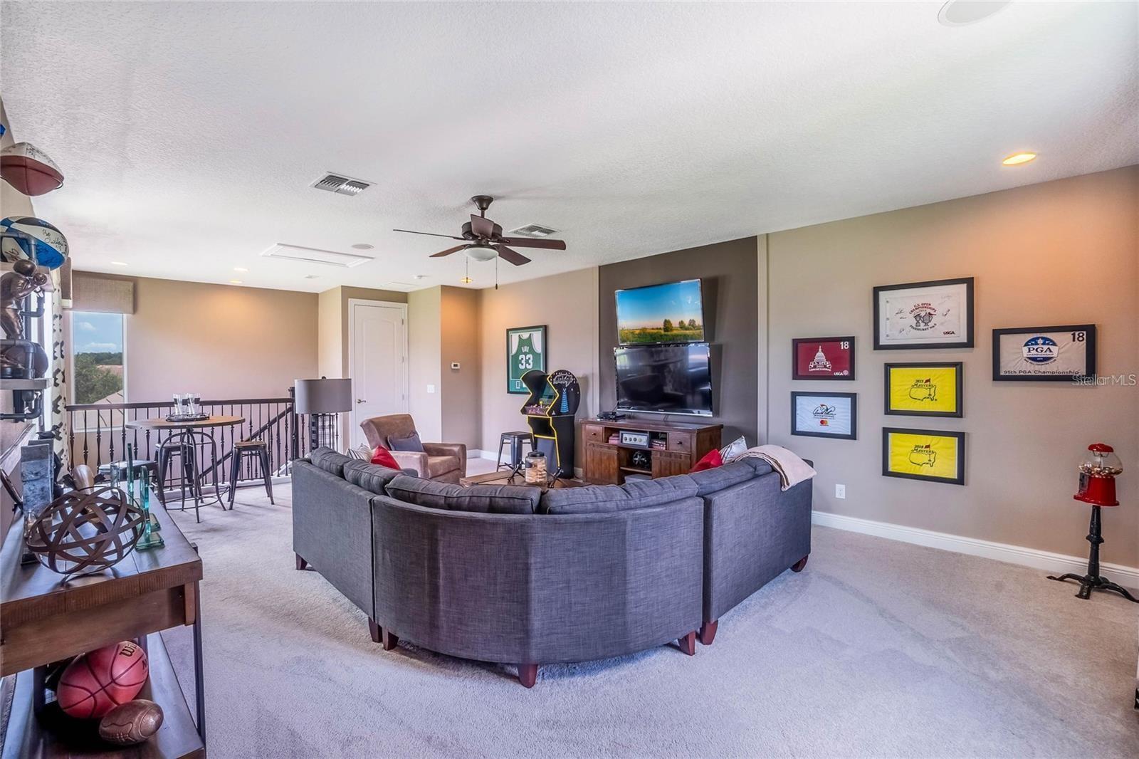 HEATHROW COUNTRY ESTATE - Residential