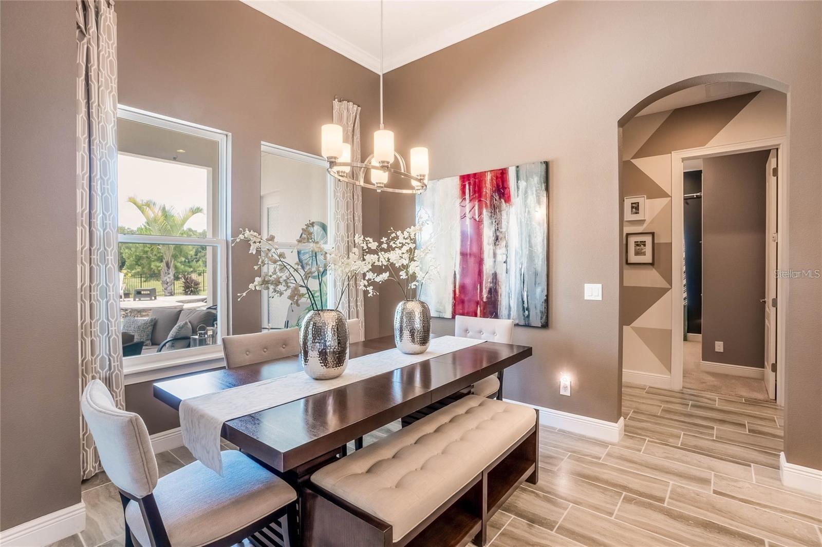 HEATHROW COUNTRY ESTATE - Residential