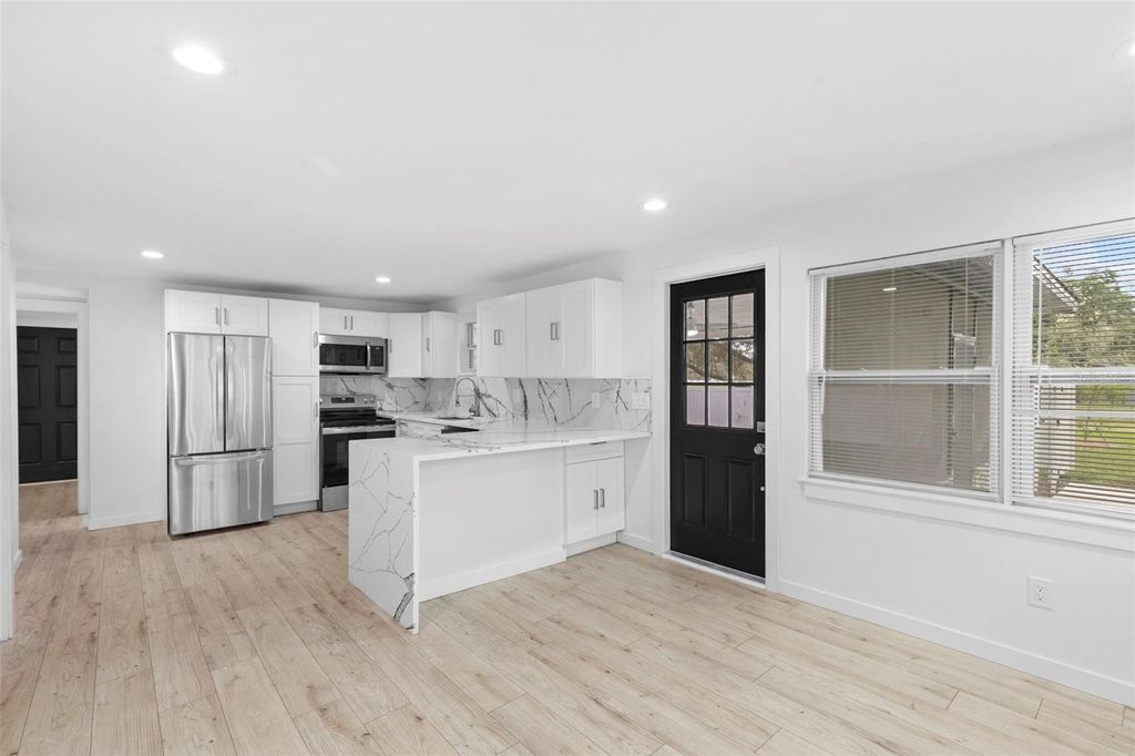 Photo of 715 W Bougainvillea Avenue, Tampa, FL 33612 (MLS # TB8416581)