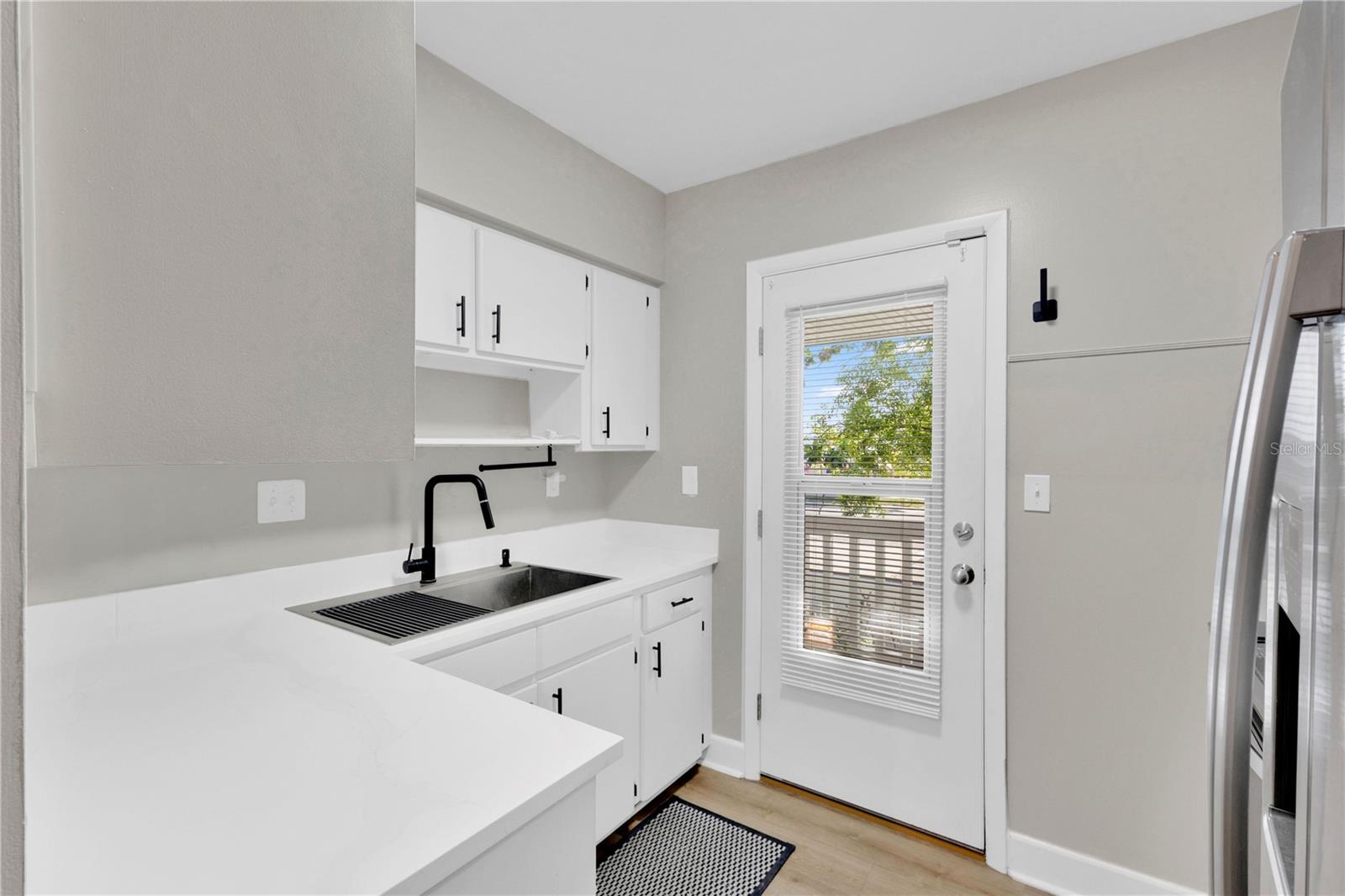 LAKE MAITLAND TERRACE APTS - Residential