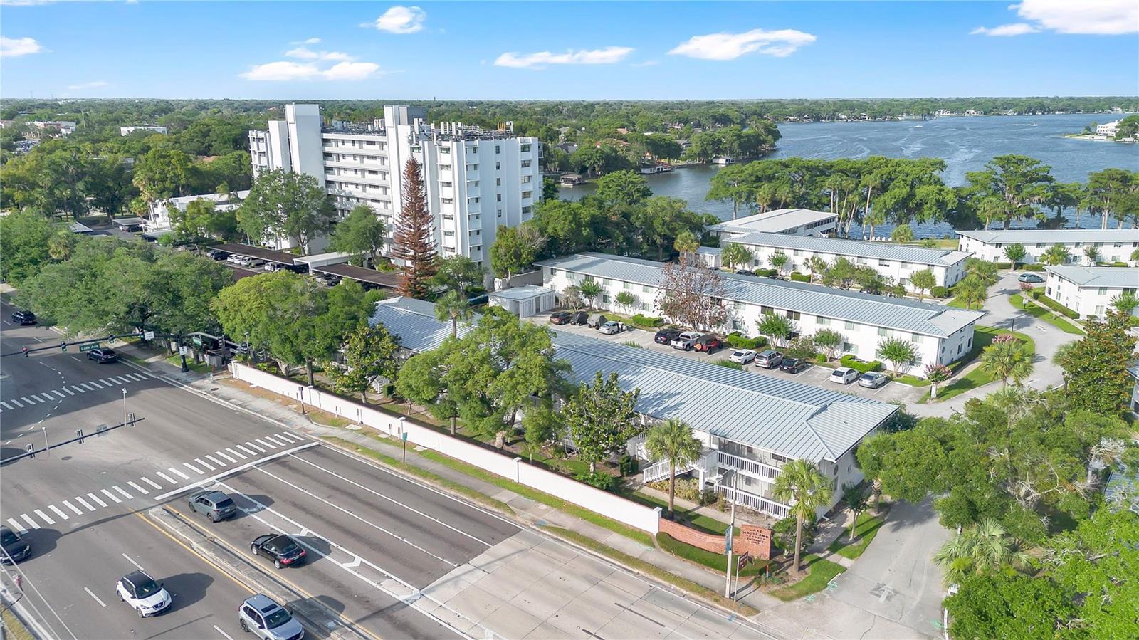 LAKE MAITLAND TERRACE APTS - Residential