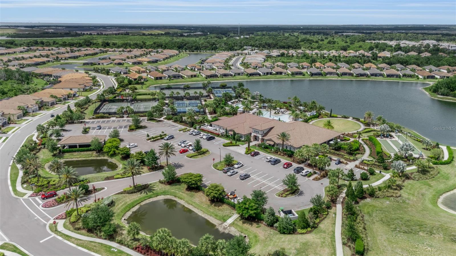ESPLANADE NORTH AT ARTISAN LAKES SUBPH I - Residential