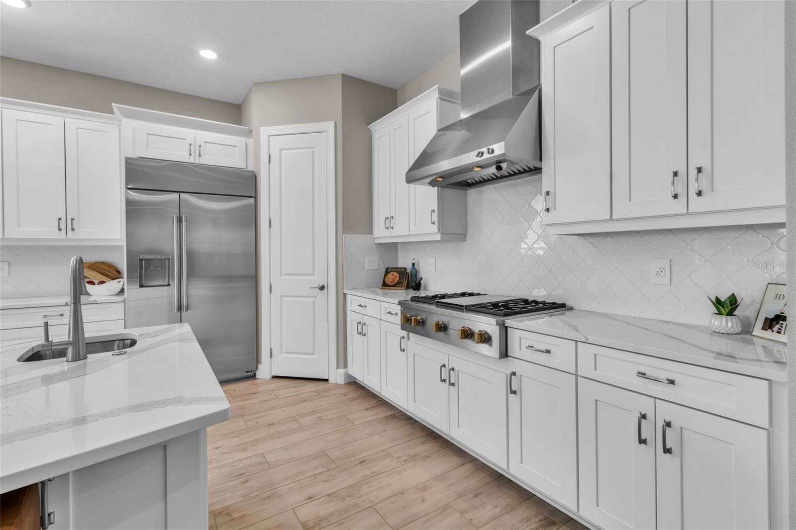 ESPLANADE NORTH AT ARTISAN LAKES SUBPH I - Residential