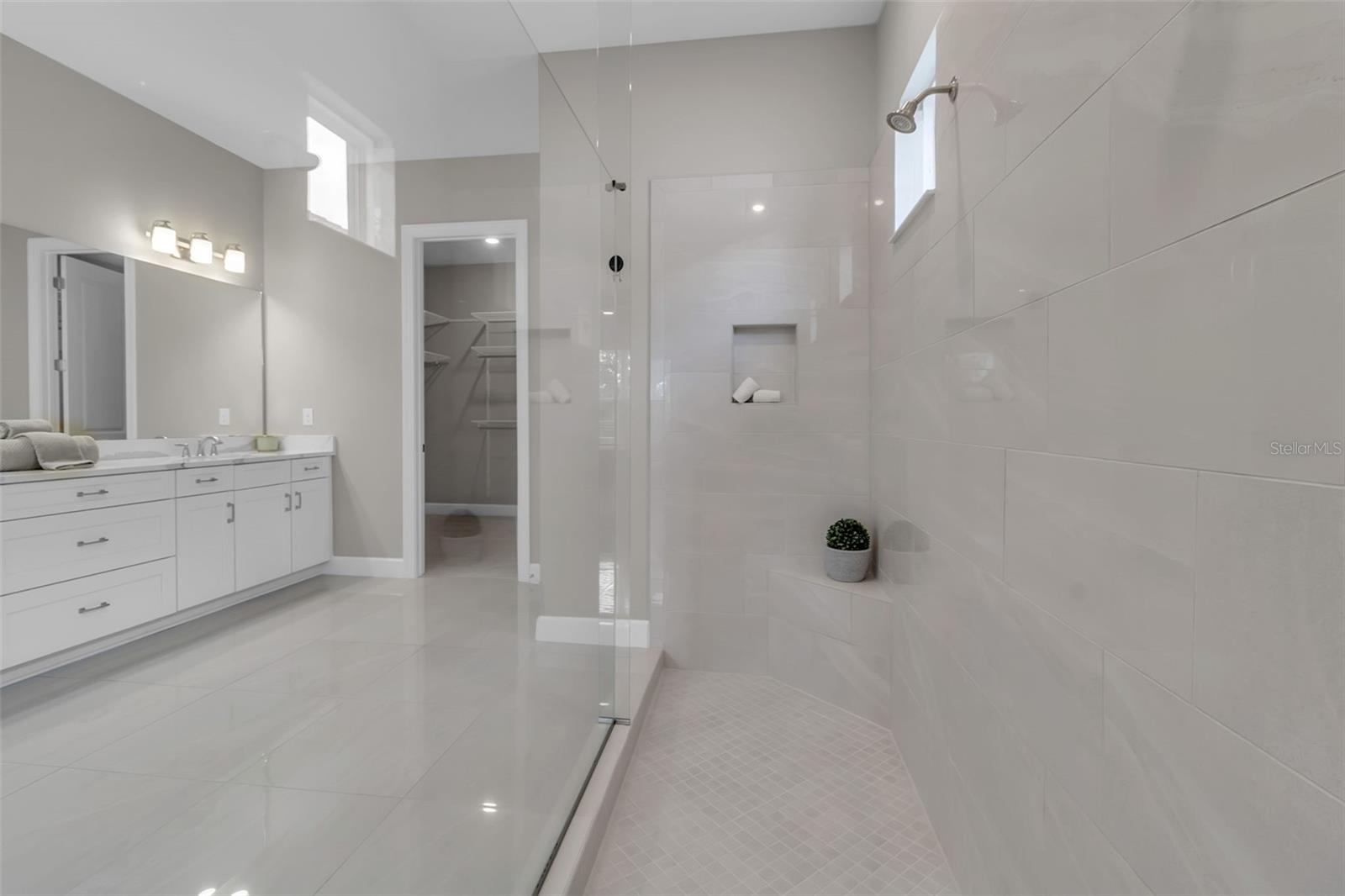 ESPLANADE NORTH AT ARTISAN LAKES SUBPH I - Residential
