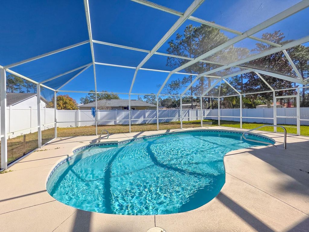 Photo of 6 Bolling Lane, Palm Coast, FL 32137 (MLS # FC315866)