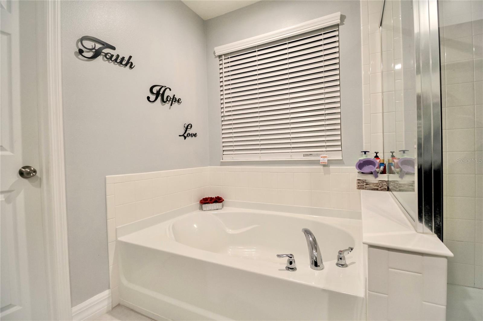 TAPESTRY PH 5 - Residential