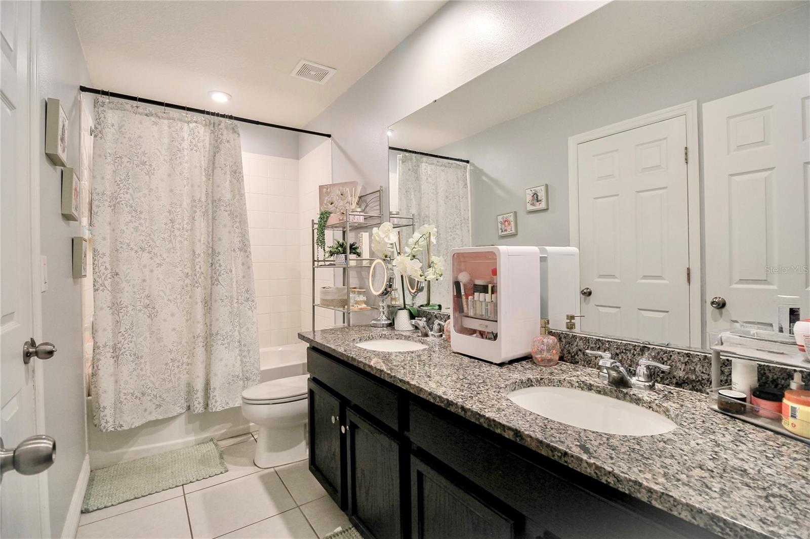 TAPESTRY PH 5 - Residential