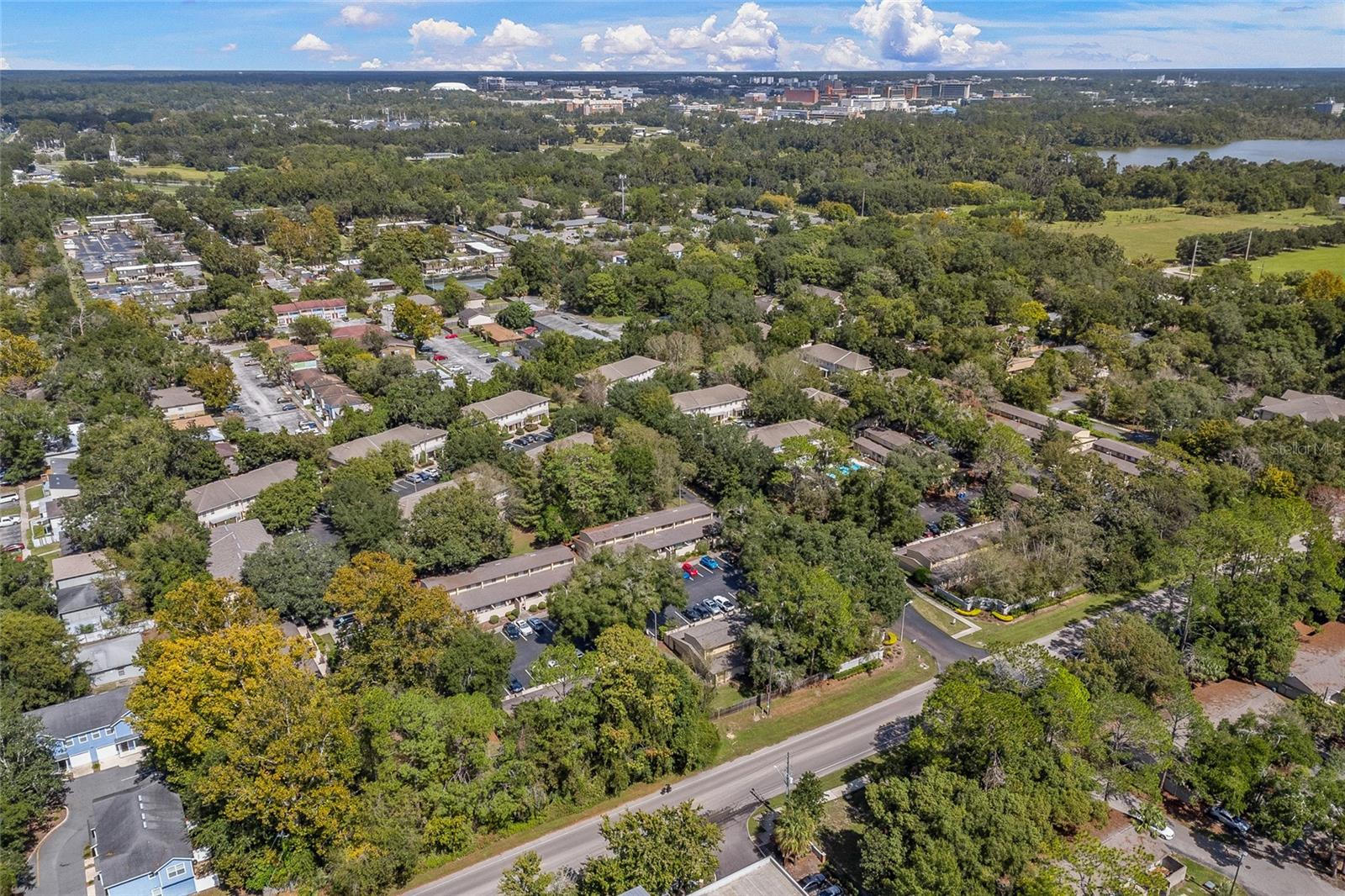GRANTWOOD CONDO PH I - Residential