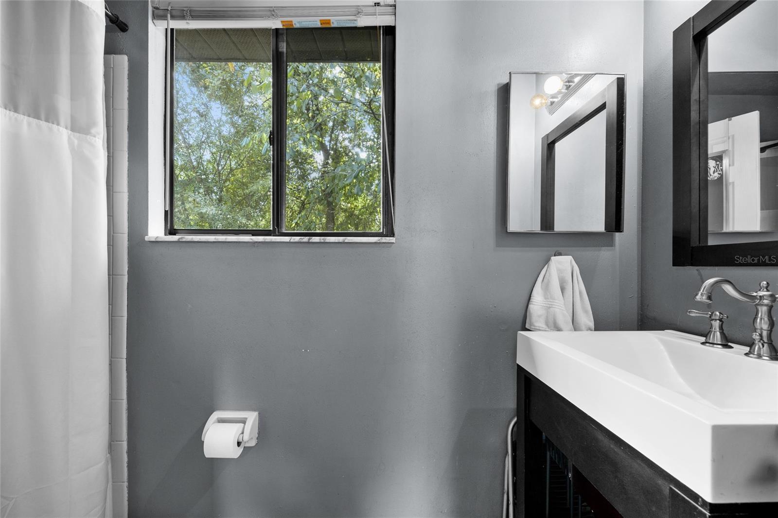 GRANTWOOD CONDO PH I - Residential
